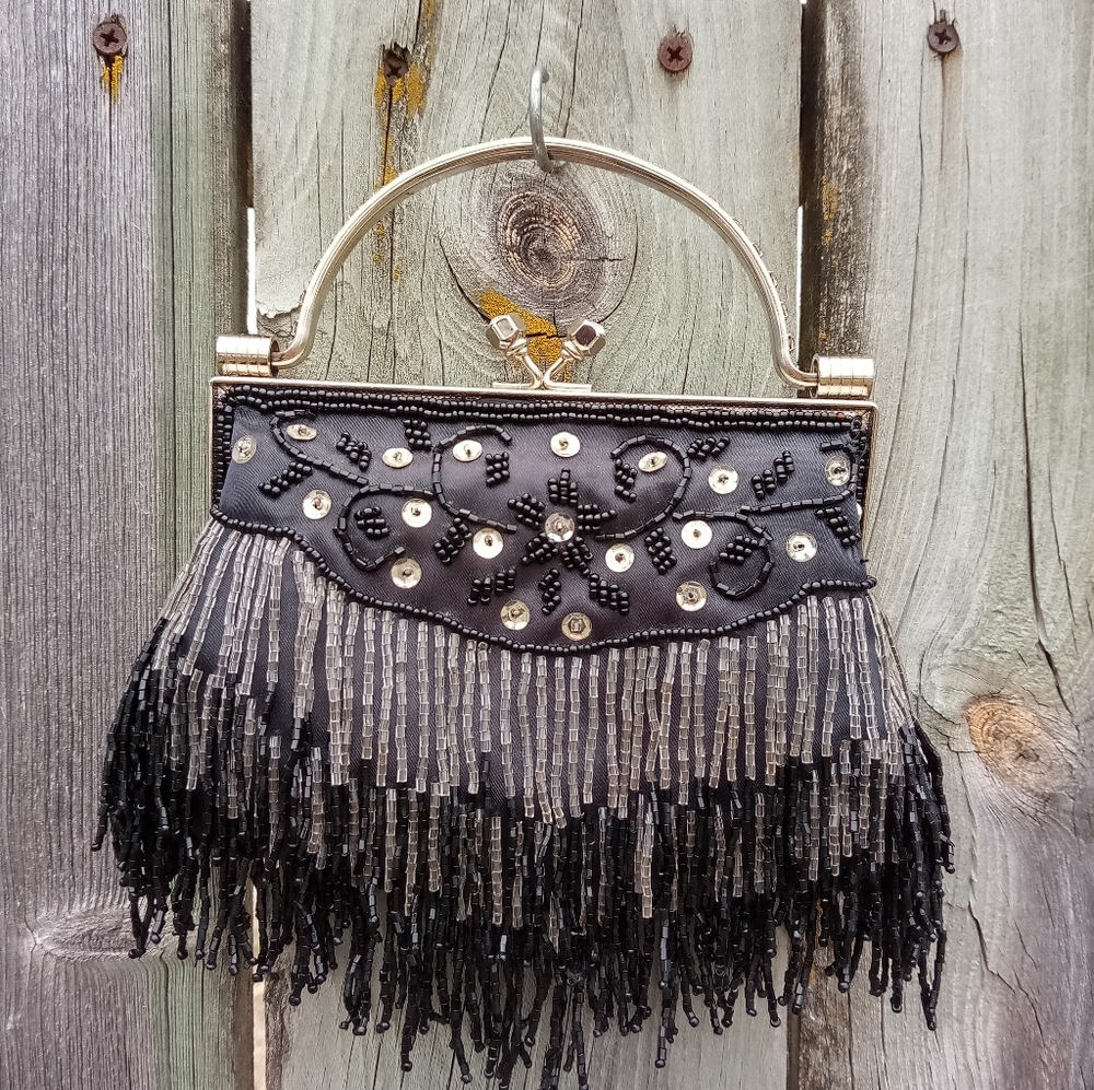 Black & Silver Beaded Clutch w/ Rhinestones and Sequins. Unbranded, gently used